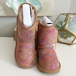 UGG Child/Toddler/Kid Classic II Spots Boot